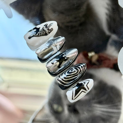 [HOLIDAY SPECIAL] Black Cat! Nails