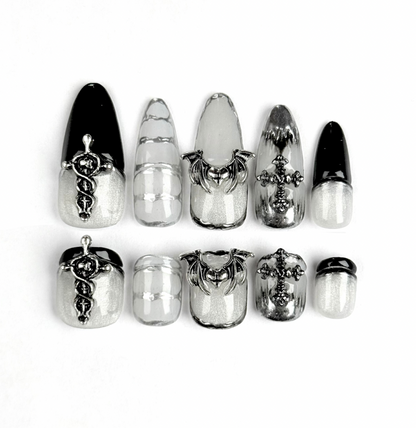 Chrome Witch Clip-on Nails