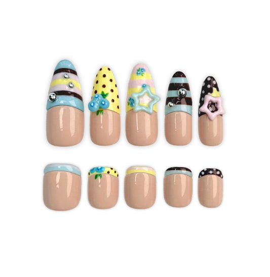 Blueberry Neapolitan Clip-on Nails